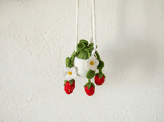 Potted Strawberry Charm